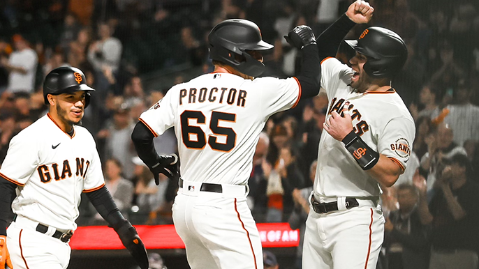 Crawford's HR with 2 outs in 9th lifts Giants past D-backs
