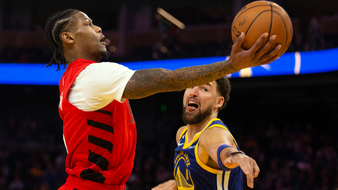 Curry, Warriors return from All-Star break to rout Blazers